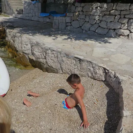 I&j Relaxing 公寓 Račišće