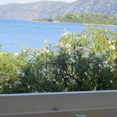 I&j Relaxing Račišće