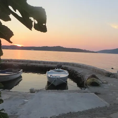 公寓 I&j Relaxing Račišće