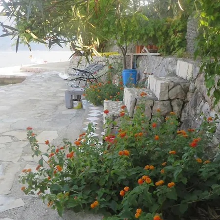 I&j Relaxing * Račišće