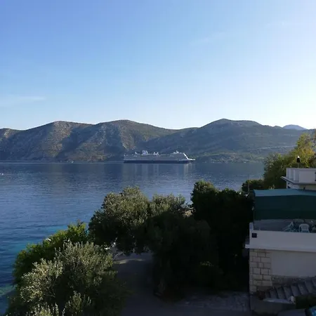 I&j Relaxing Apartman Račišće