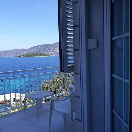 I&j Relaxing * Račišće