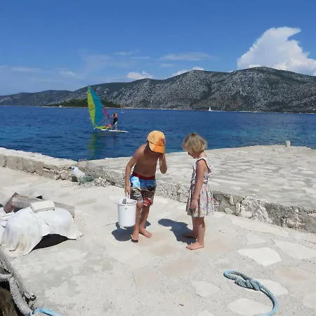 I&j Relaxing Lejlighed Račišće