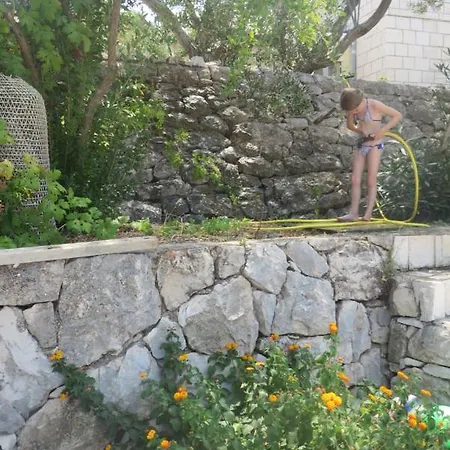 I&j Relaxing * Račišće